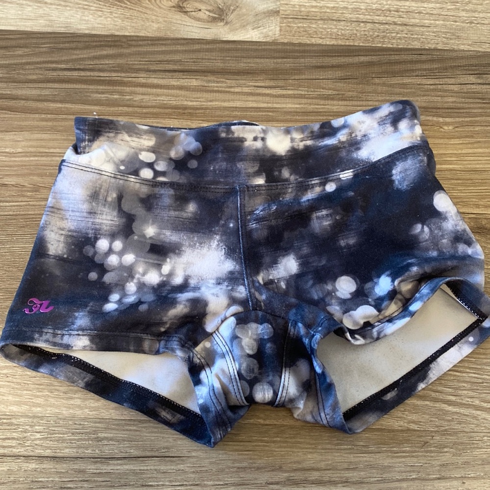 2 pairs of jo and Jax shorts